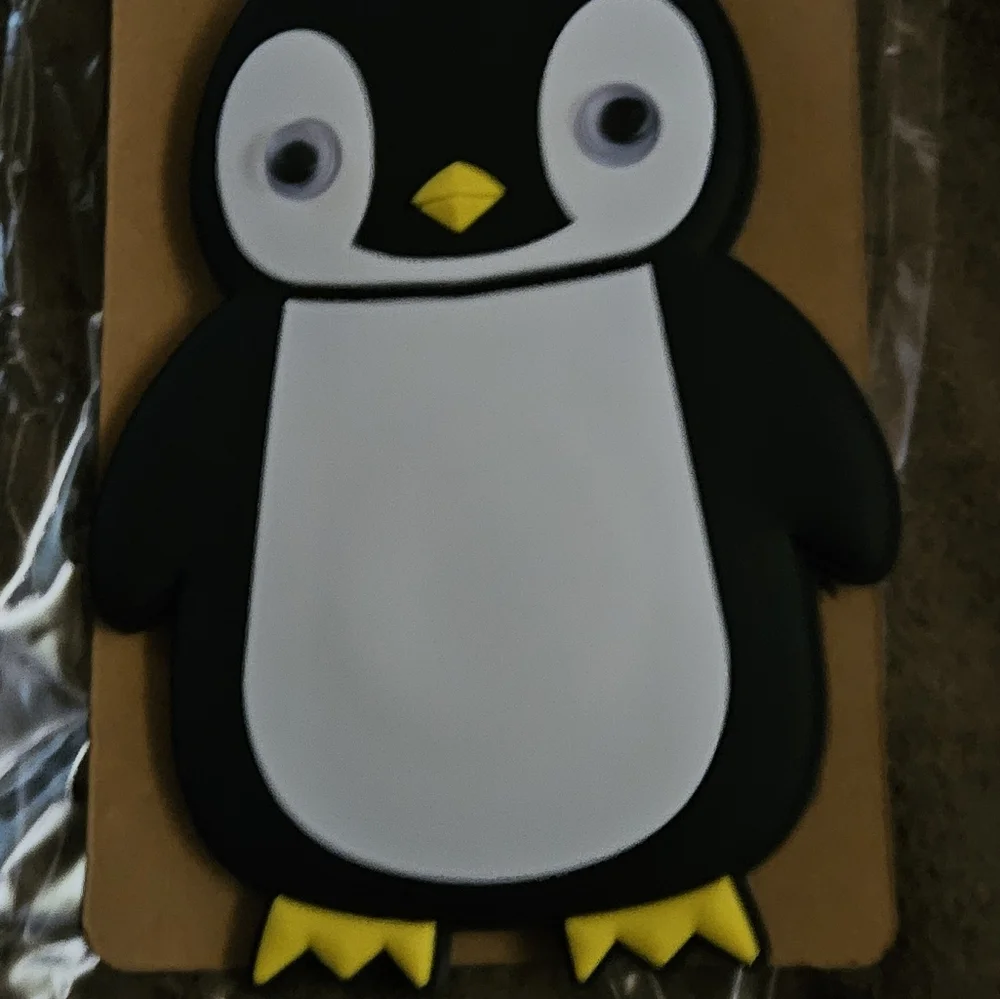 DIVAS LiMiTED Penguin Luggage Tag - Black, White, and Yellow